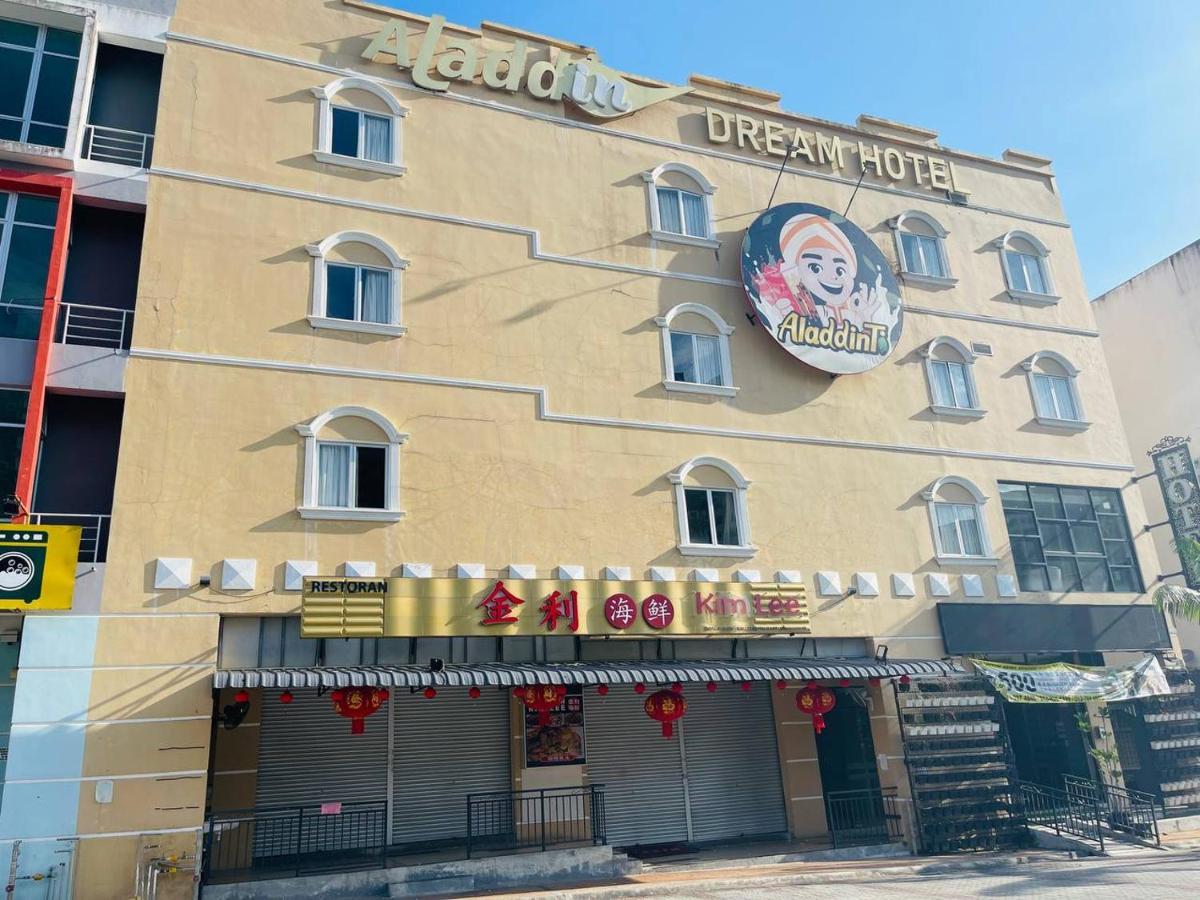 ג'והור בהרו Aladdin Dream Hotel מראה חיצוני תמונה