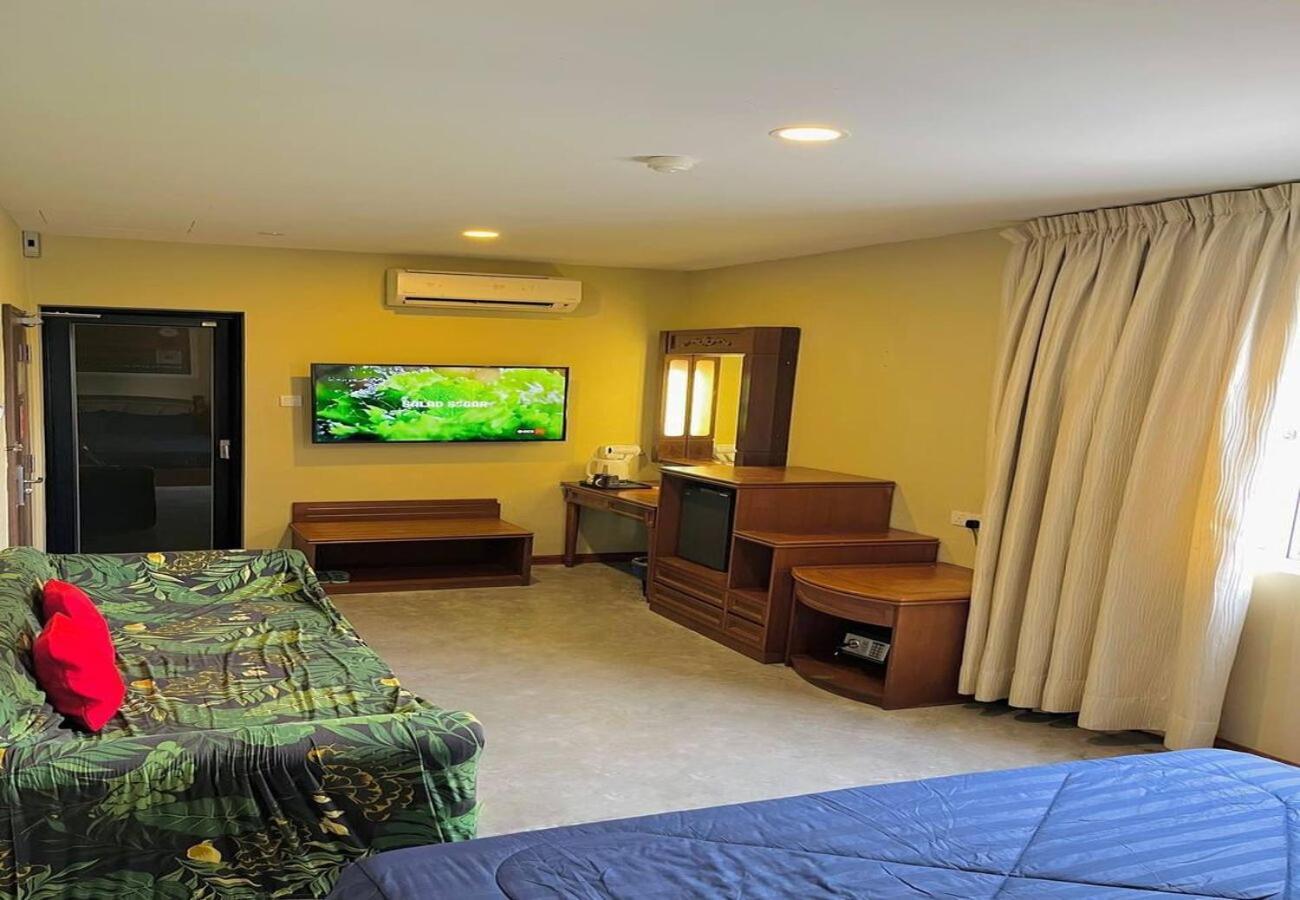 ג'והור בהרו Aladdin Dream Hotel מראה חיצוני תמונה